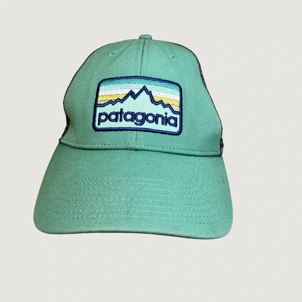 Patagonia‎ Fitz Roy Seafoam Green Charcoal Grey Mesh Snapback Trucker Hat Cap